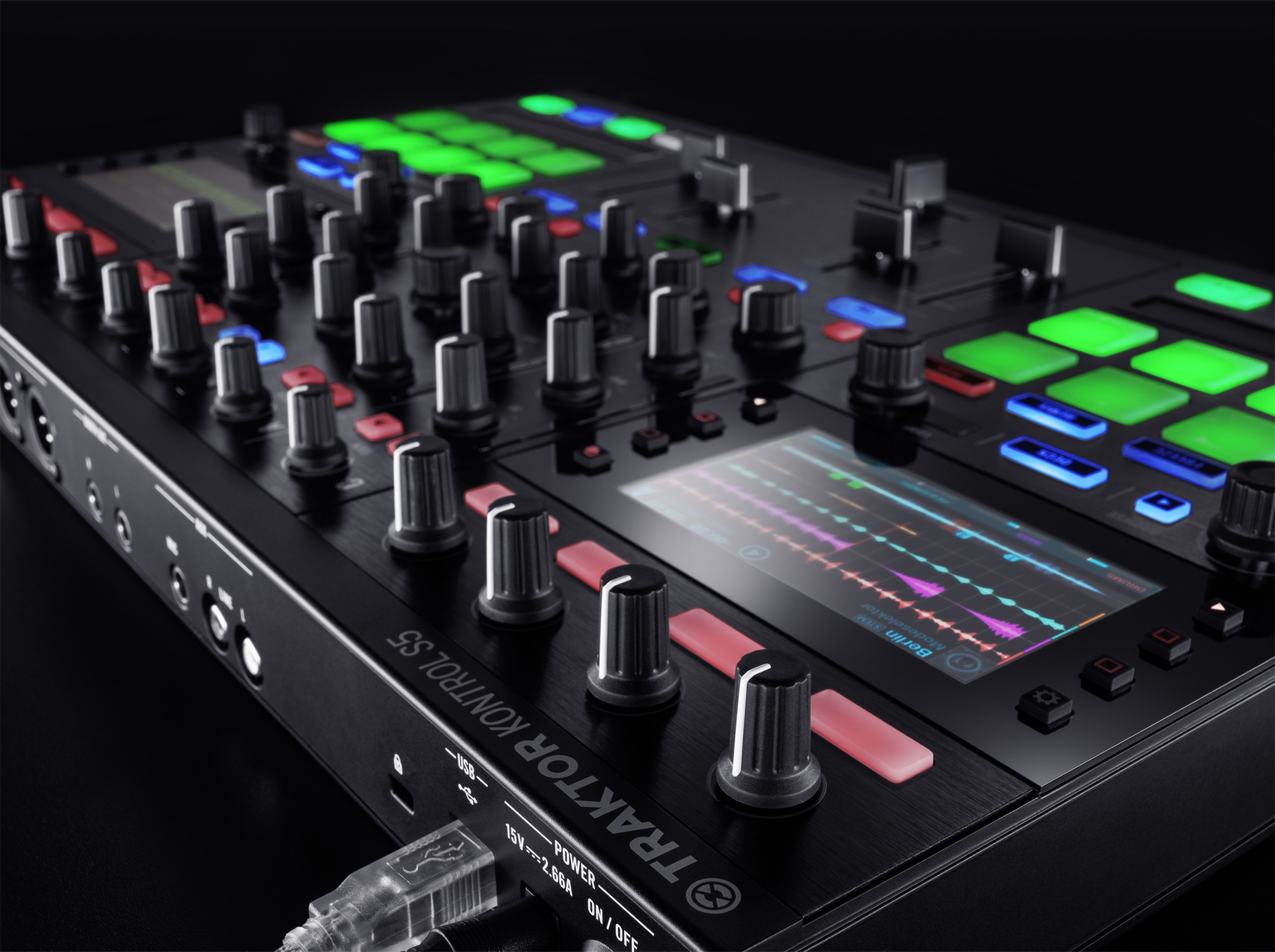 NI's Traktor S5 is a more compact allinone DJ controller; here's how