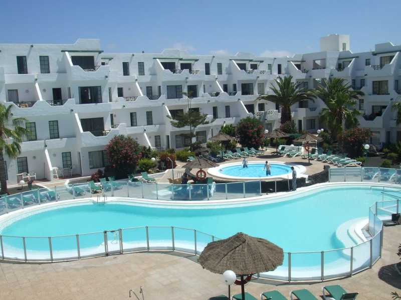 Ocean Lanzamar 2Bedroom Ground floor Apartment for Holiday let ( Ref