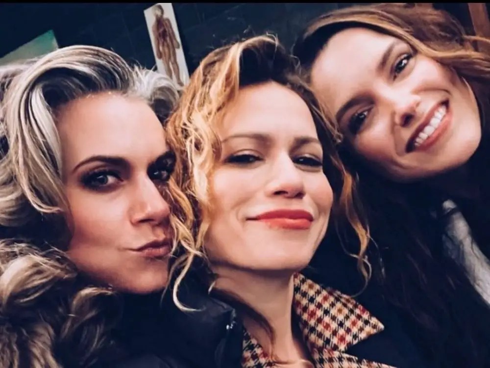 'Drama Queens' Lets the Women of 'One Tree Hill' Make Joy out of Pain