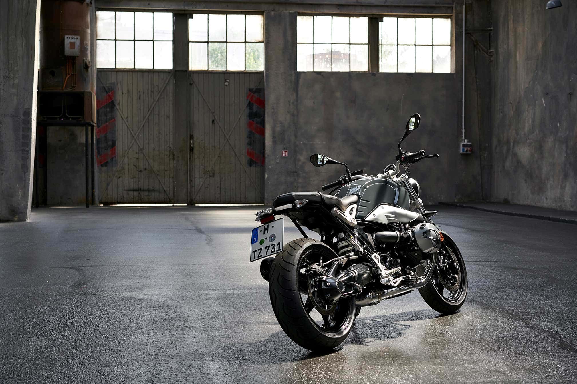 2017 BMW R Pure Review
