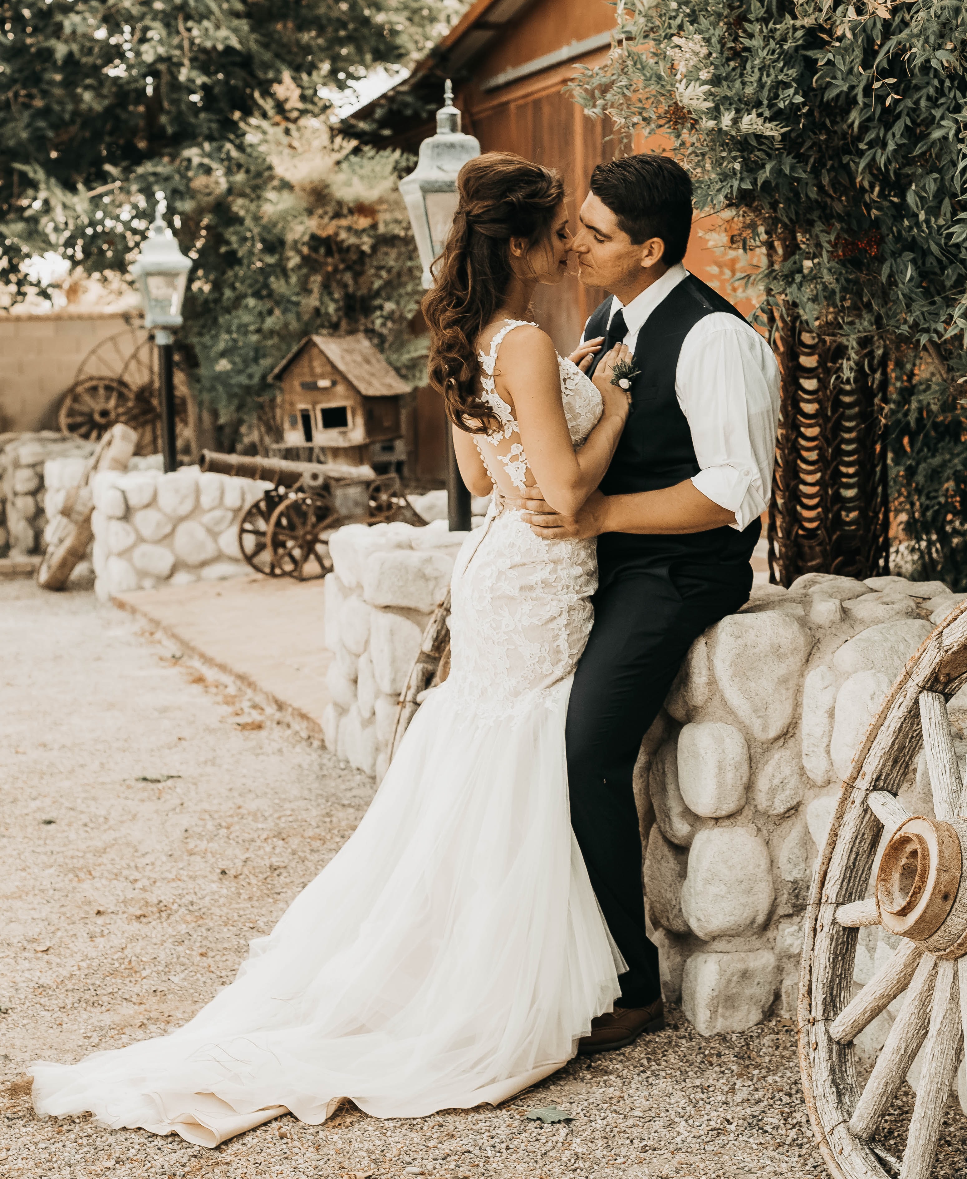 Save On Your Wedding And Honeymoon By Using The Same Venue