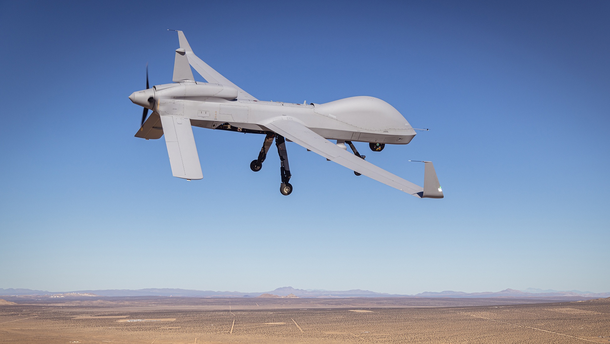 IMAGENS Gray Eagle 25M realiza seu primeiro voo