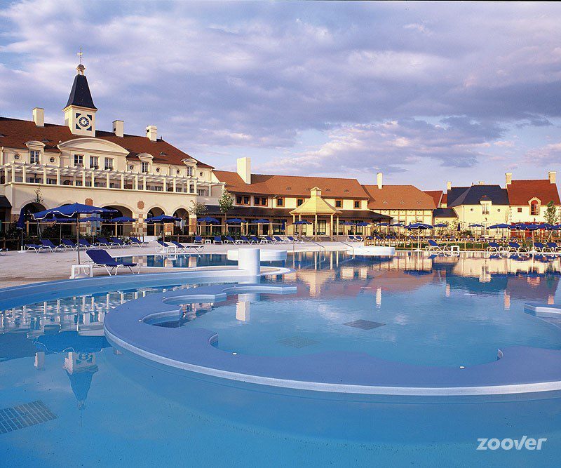 Marriott Village d ile de France 30 discount on Marriott Paris