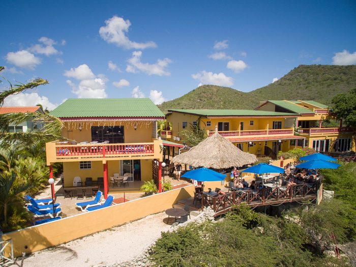 Bahia Apartments & Diving