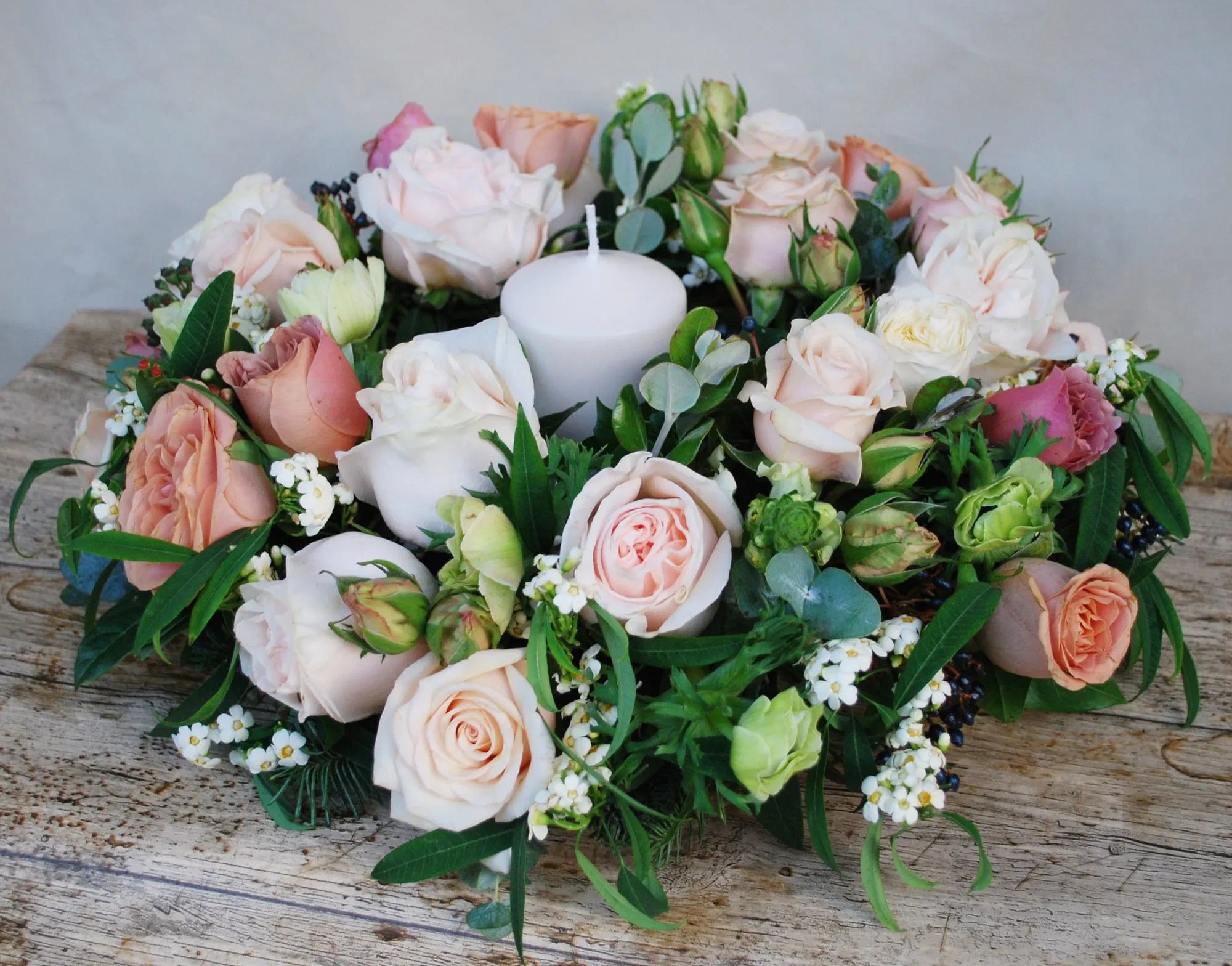 Seana's Flowers Wedding Flowers Farnham, Surrey Naturally arranged