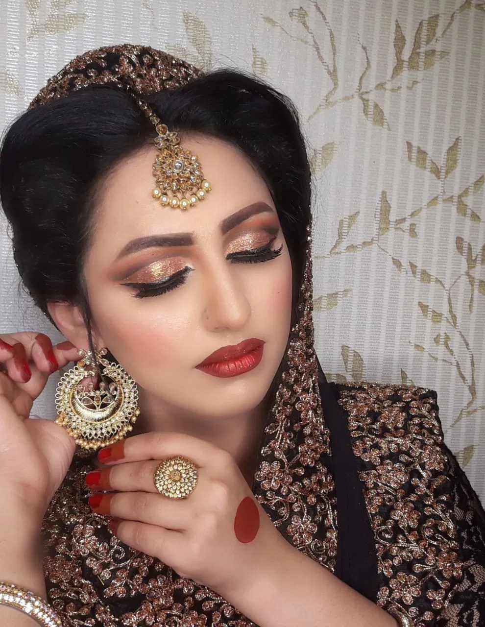 Stani Bridal Makeup Artist In Dubai Saubhaya Makeup