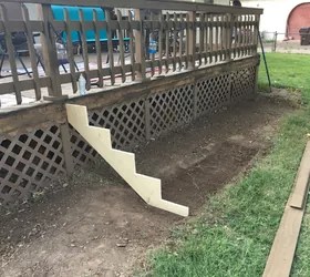 How Far Apart Do The Railing Spindals Need To Be On A Deck
