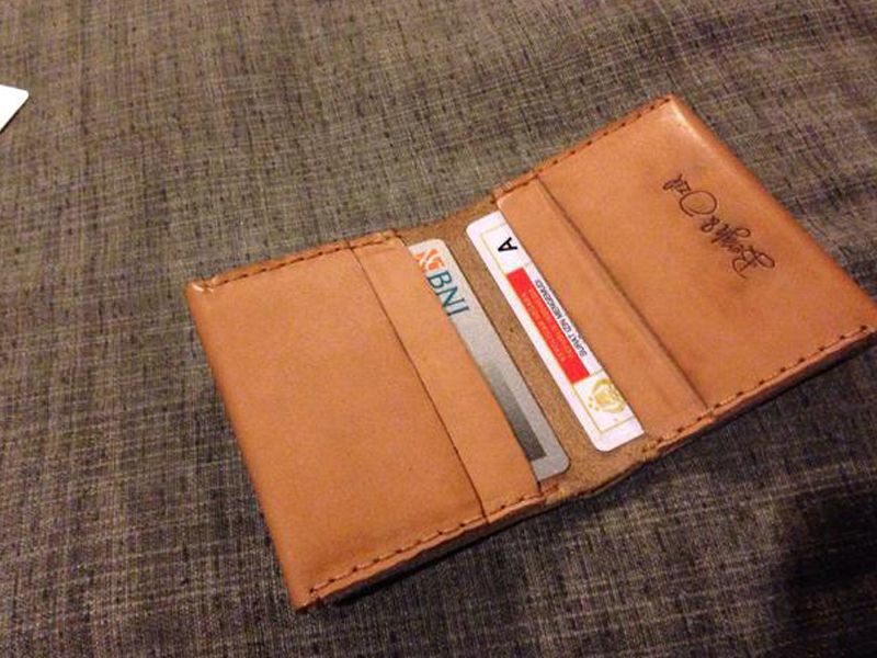 Lewat 12 Cara Mudah Ini, Kamu Bisa Membuat Dompet Kulit