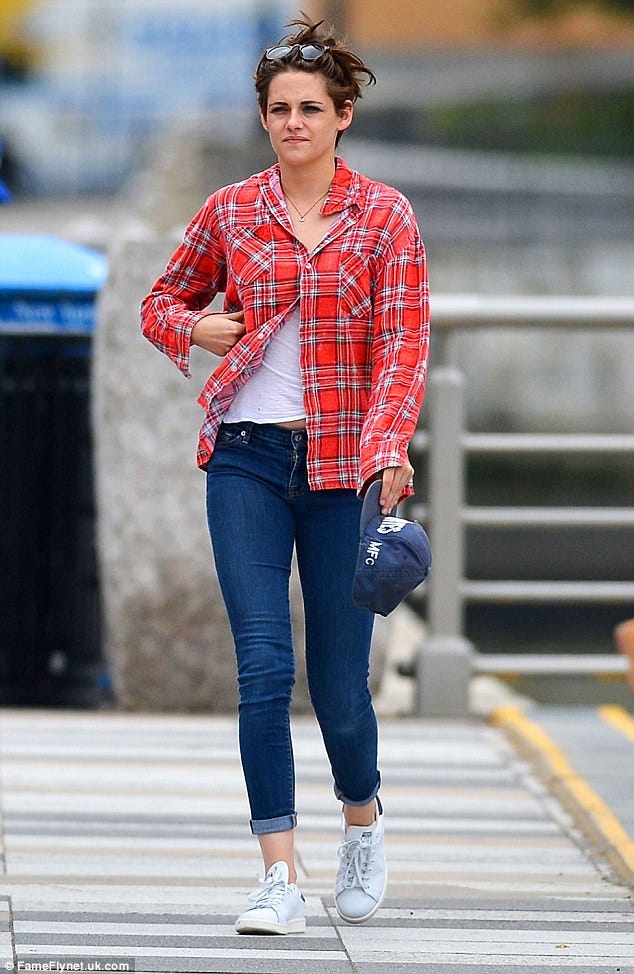 10 Times Celebrities Pulled off their Stan Smith Sneakers PERFECTLY.