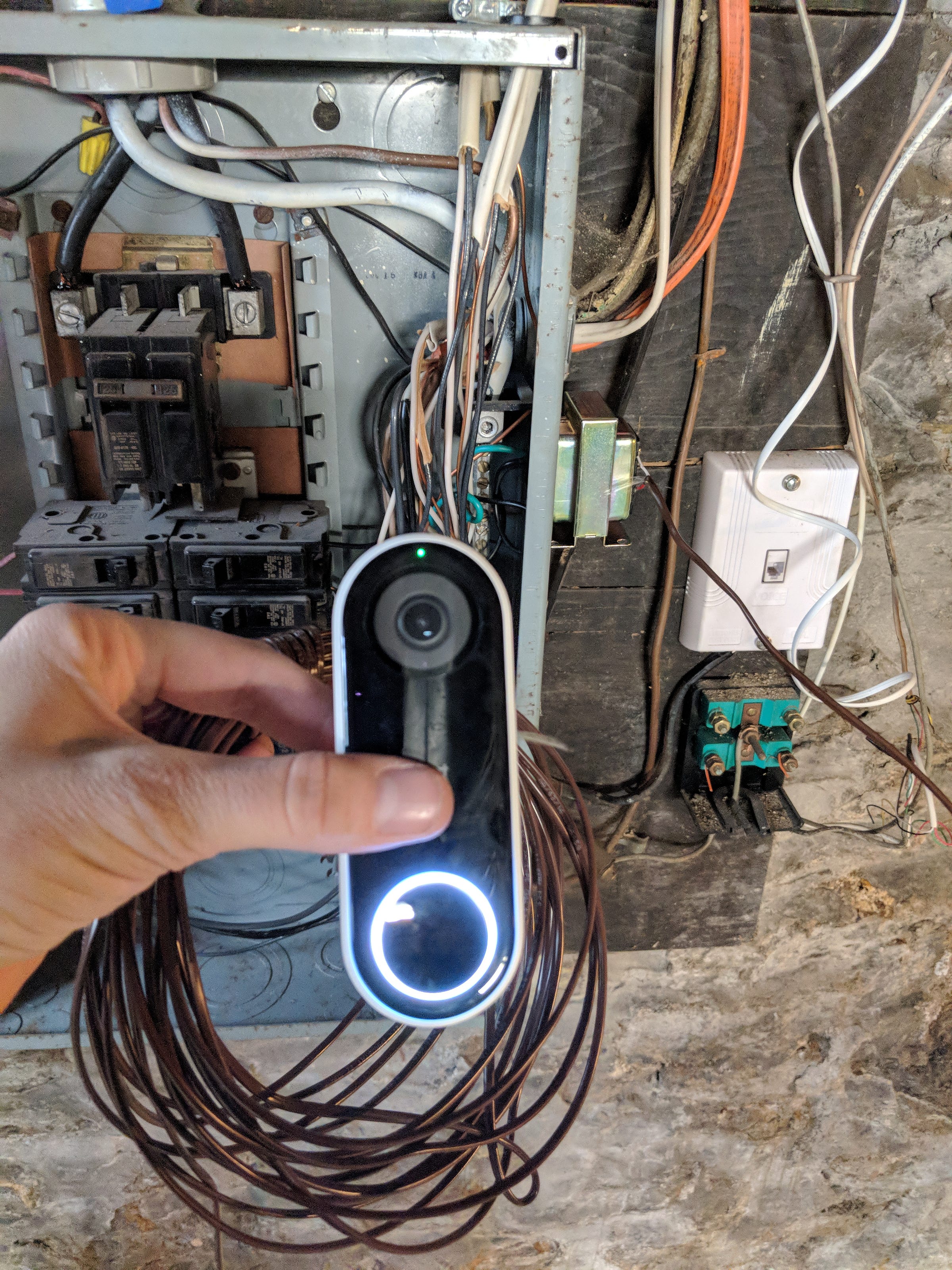 A lesson about doorbell installation John David Back A lesson about doorbell installation John David Back