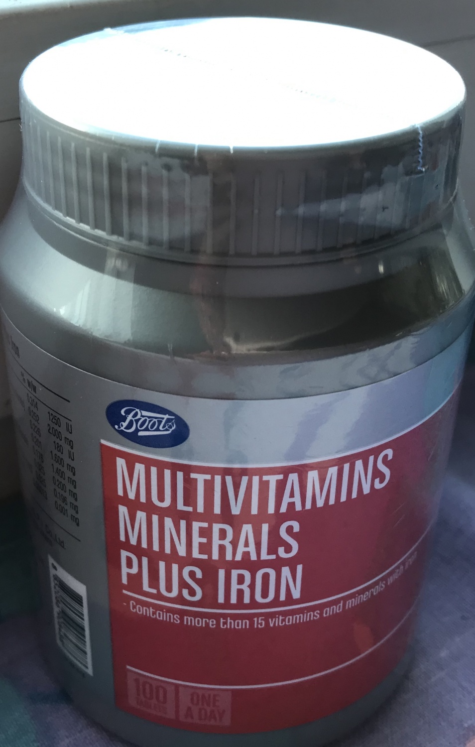 Мультивитамины Boots Multivitamins minerals plus Iron отзывы