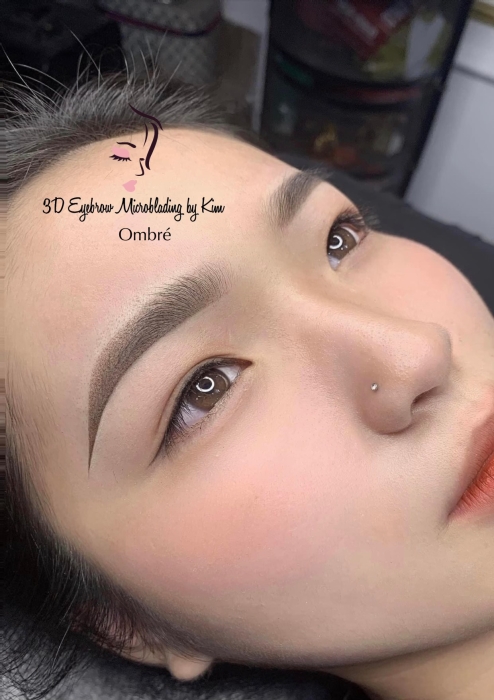 Schedule Appointment with 3D Eyebrow Microblading by Kim
