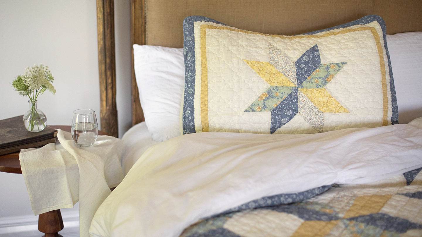 Quilts and Bedding Cracker Barrel Old Country Store