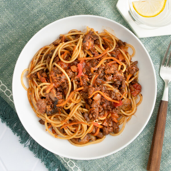 Mealime Spaghetti "Bolognese" with Veggie Ground, Mushrooms & Carrots