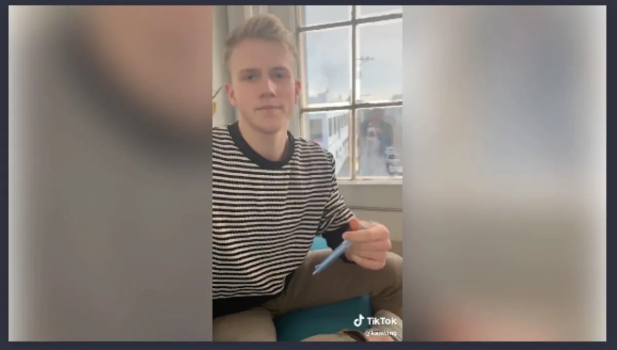 Blur Video Background — Blur Background in Video — Kapwing