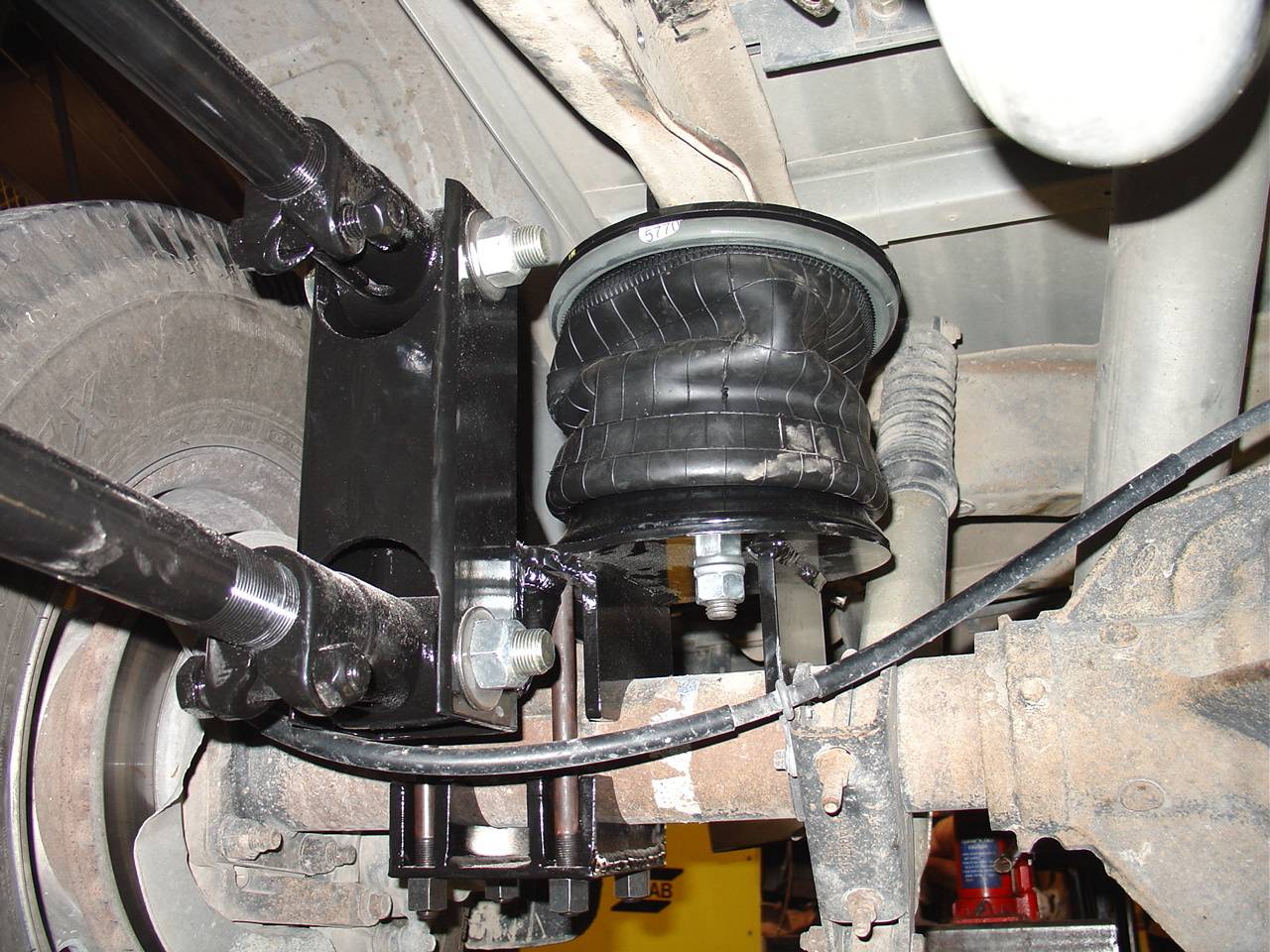 2008-2010 Ford F-250/350 4X4 4-Link Rear Air Suspension | Kelderman