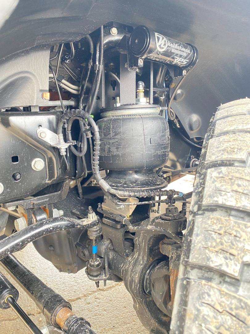 2017+ Ford F-250/350/450 P/U 4X4 2-Stage Front Air Suspension | Kelderman
