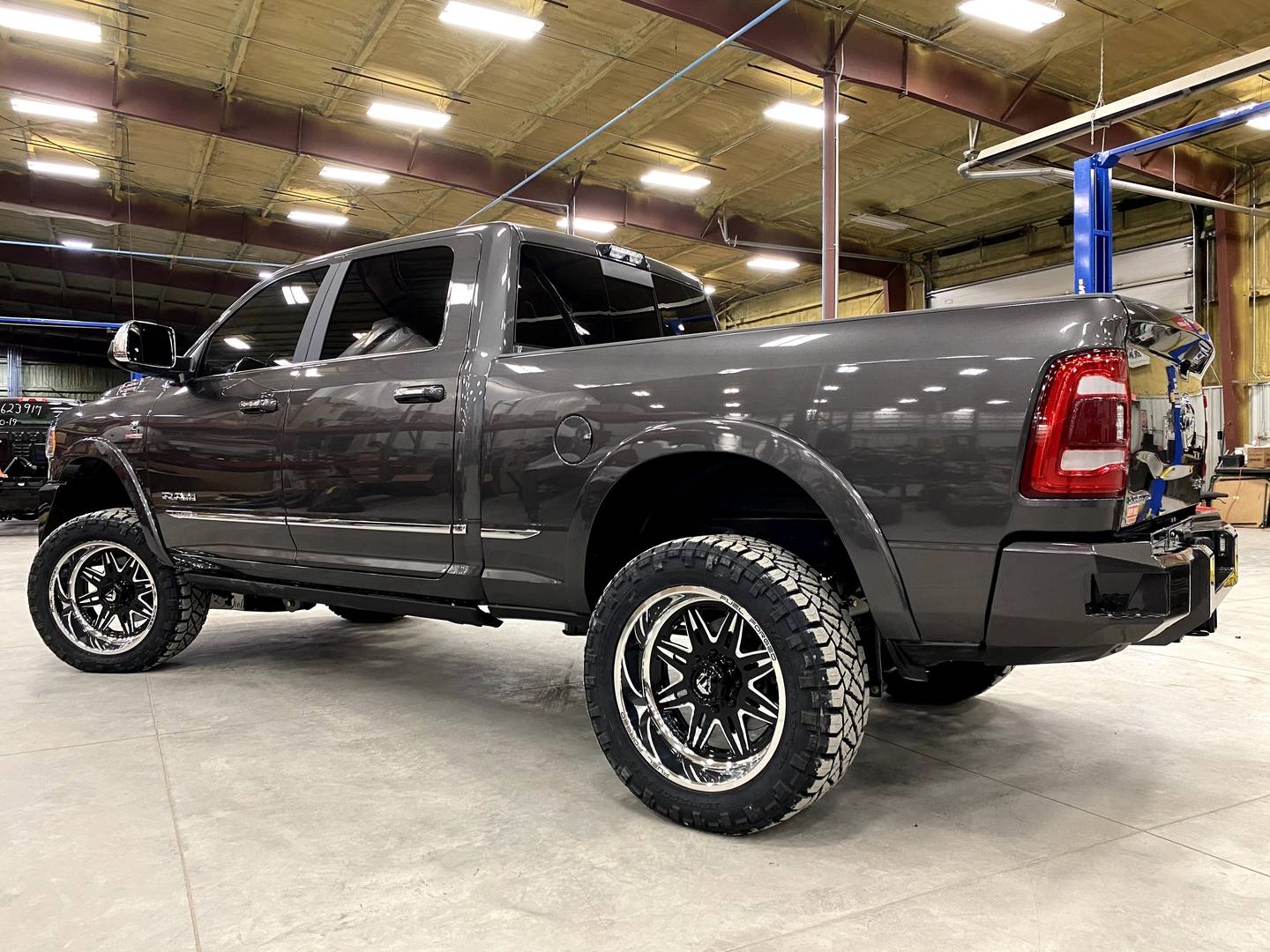 2019+ Ram 3500 P/U 4X4 3" 4-Link Rear Air Suspension | Kelderman