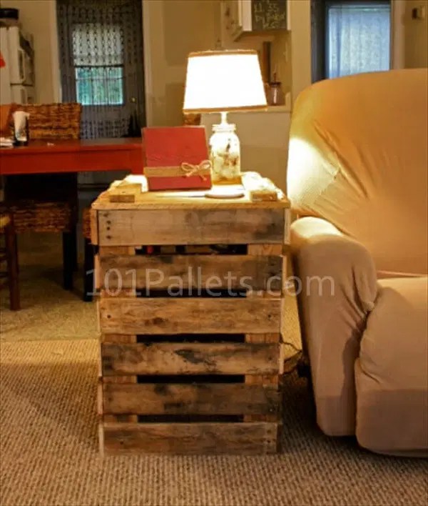 Hand Crafted Pallet Side Table 101 Pallets