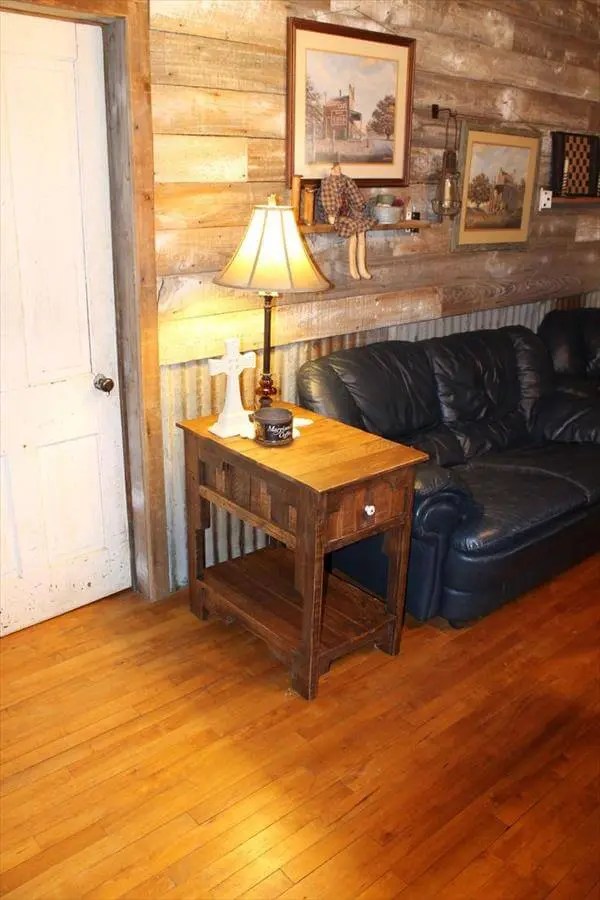 12 DIY Pallet Side Tables / End Tables 101 Pallets