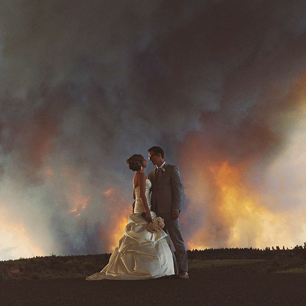 PHOTOS Couple weds as wildfire burns