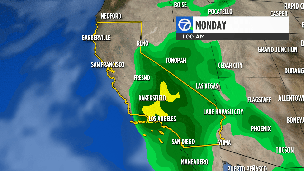Hurricane Hilary 2023 Center of tropical storm moves into Southern