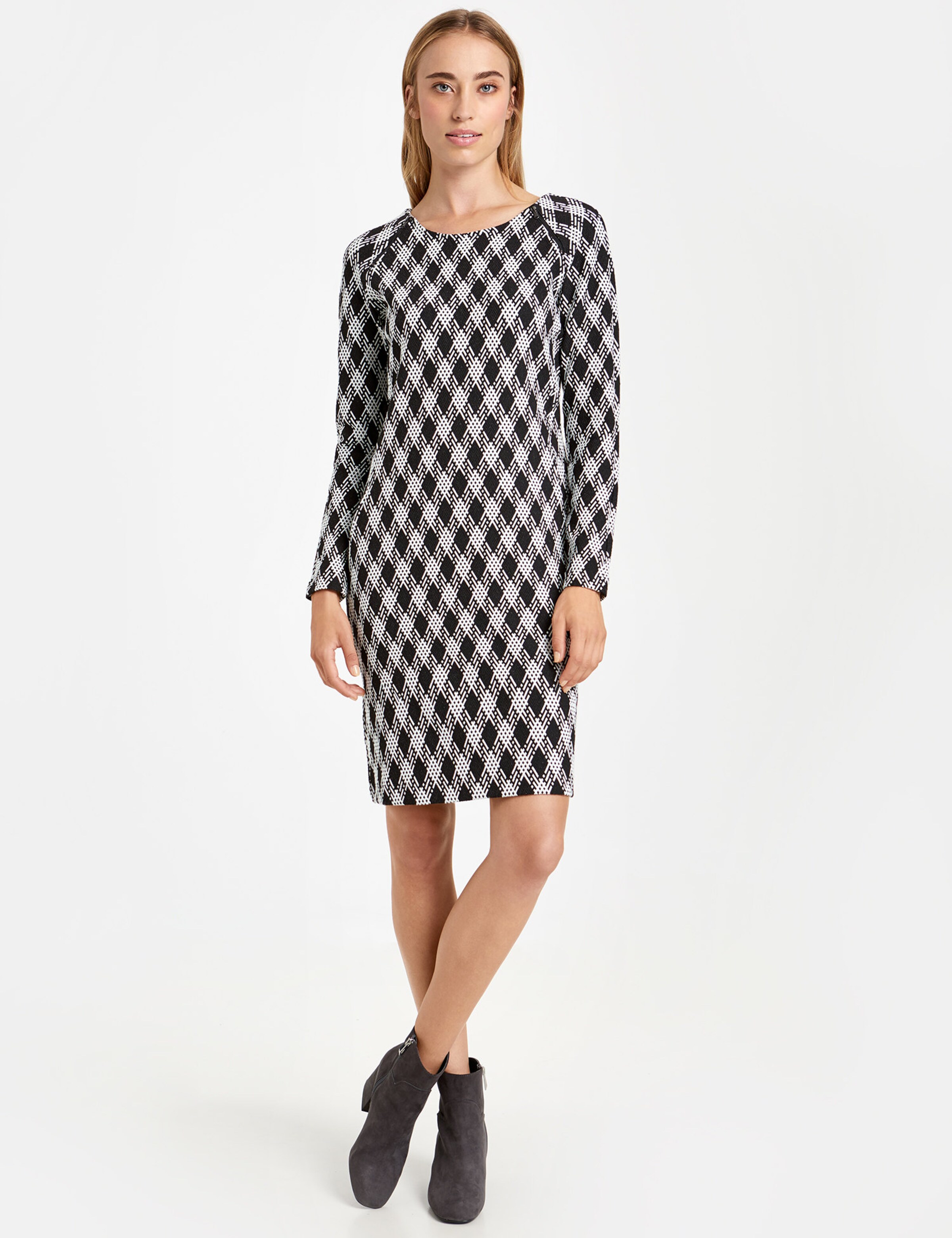 TAIFUN Kleid schwarz / weiß Schwarzes Kleid