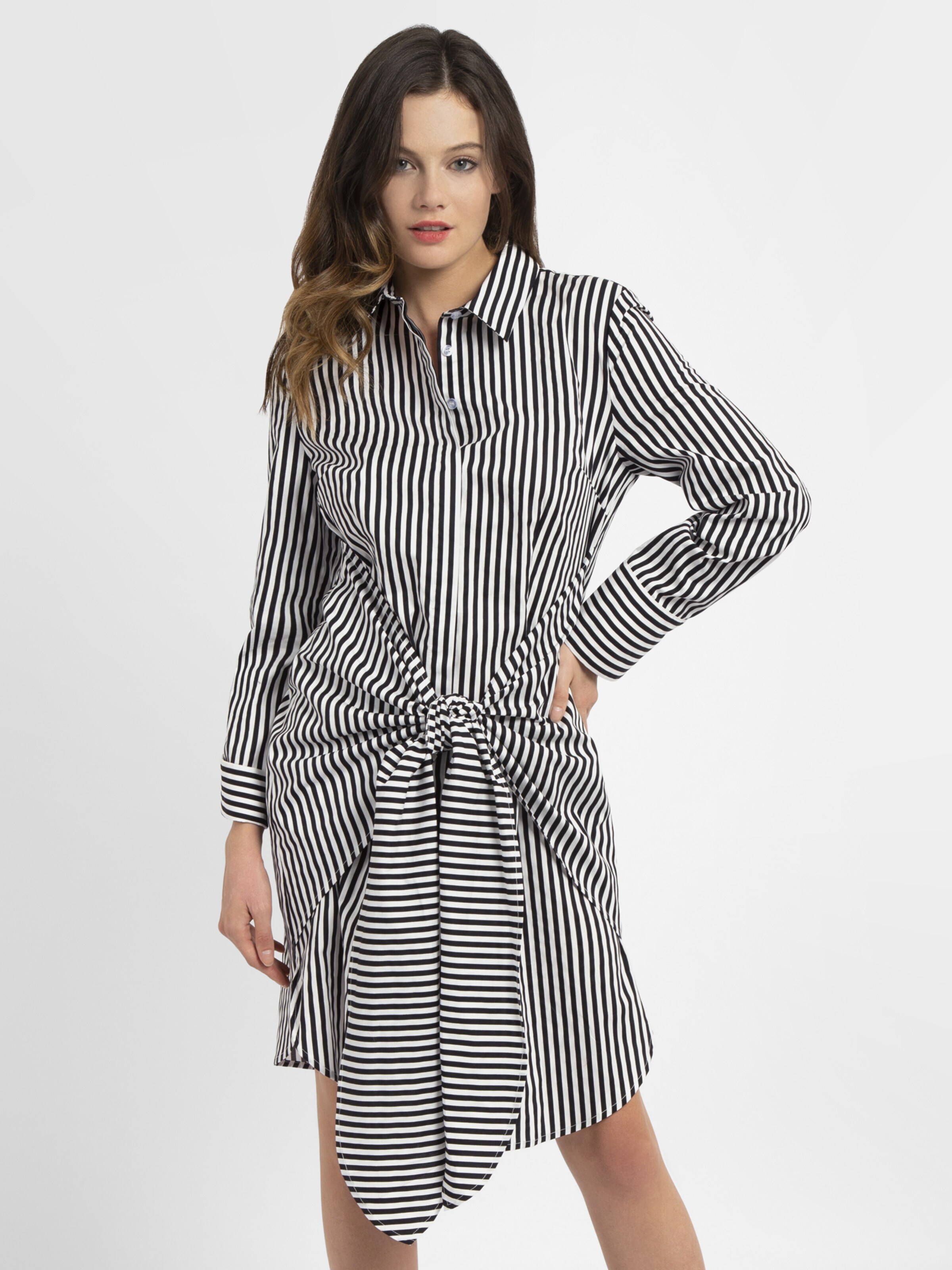 APART Kleid schwarz / weiß Archive Schwarzes Kleid