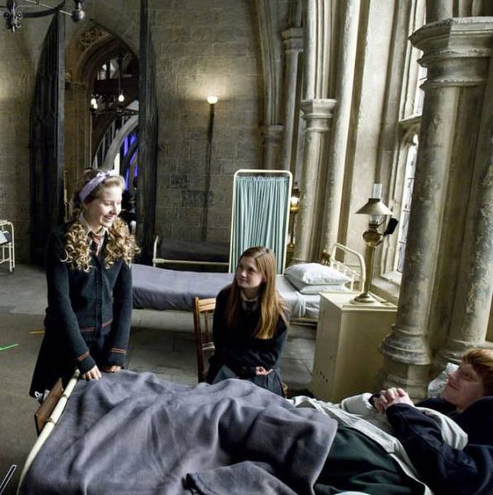 22 Awesome Behind The Scenes Photos From Harry Potter (45 pics)