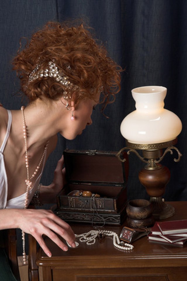 The Best Way To Clean Vintage Clothes With Borax