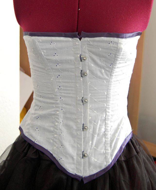 The Dangers Of Wearing A Corset Why Many Women Continued To Risk Their