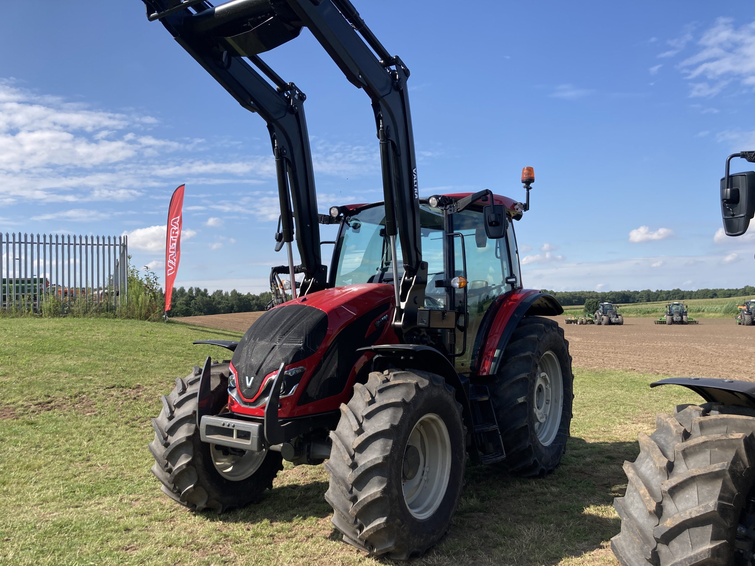 Video Machinery Focus Budget allrounders with the new Valtra A and