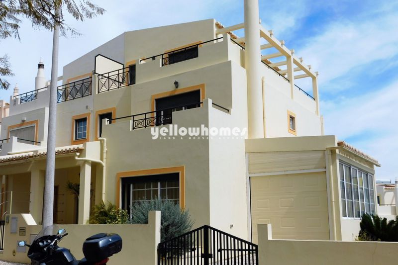 Cosy semidetached villa with small garden in Faro near the Ria Formosa