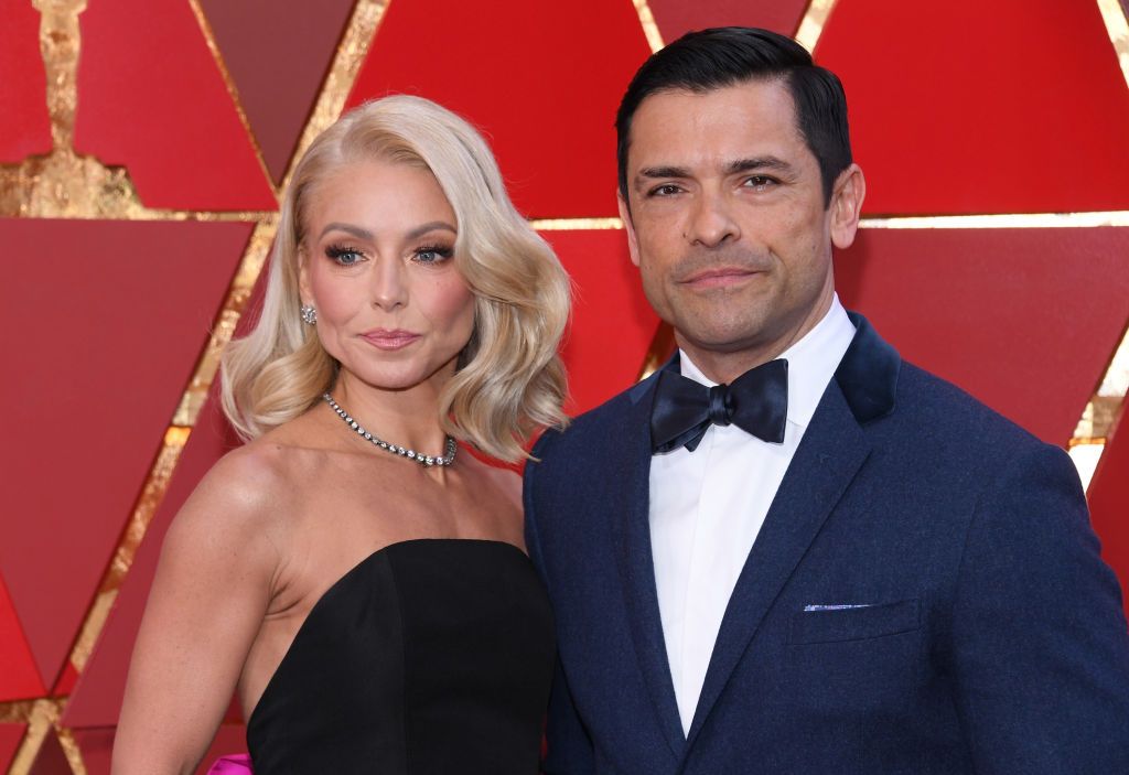 Kelly Ripa & Mark Consuelos Provide 20 Homeless Students in NYC with