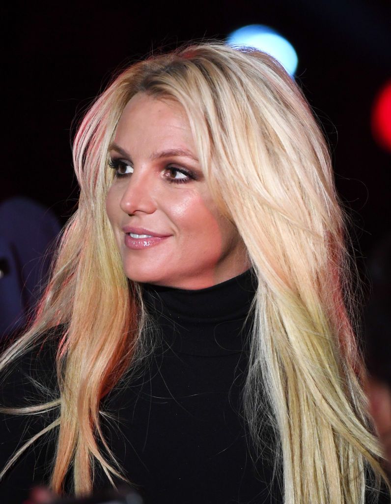 Britney Spears Flaunts Her Fit Figure and Shares about Being 'Mindful