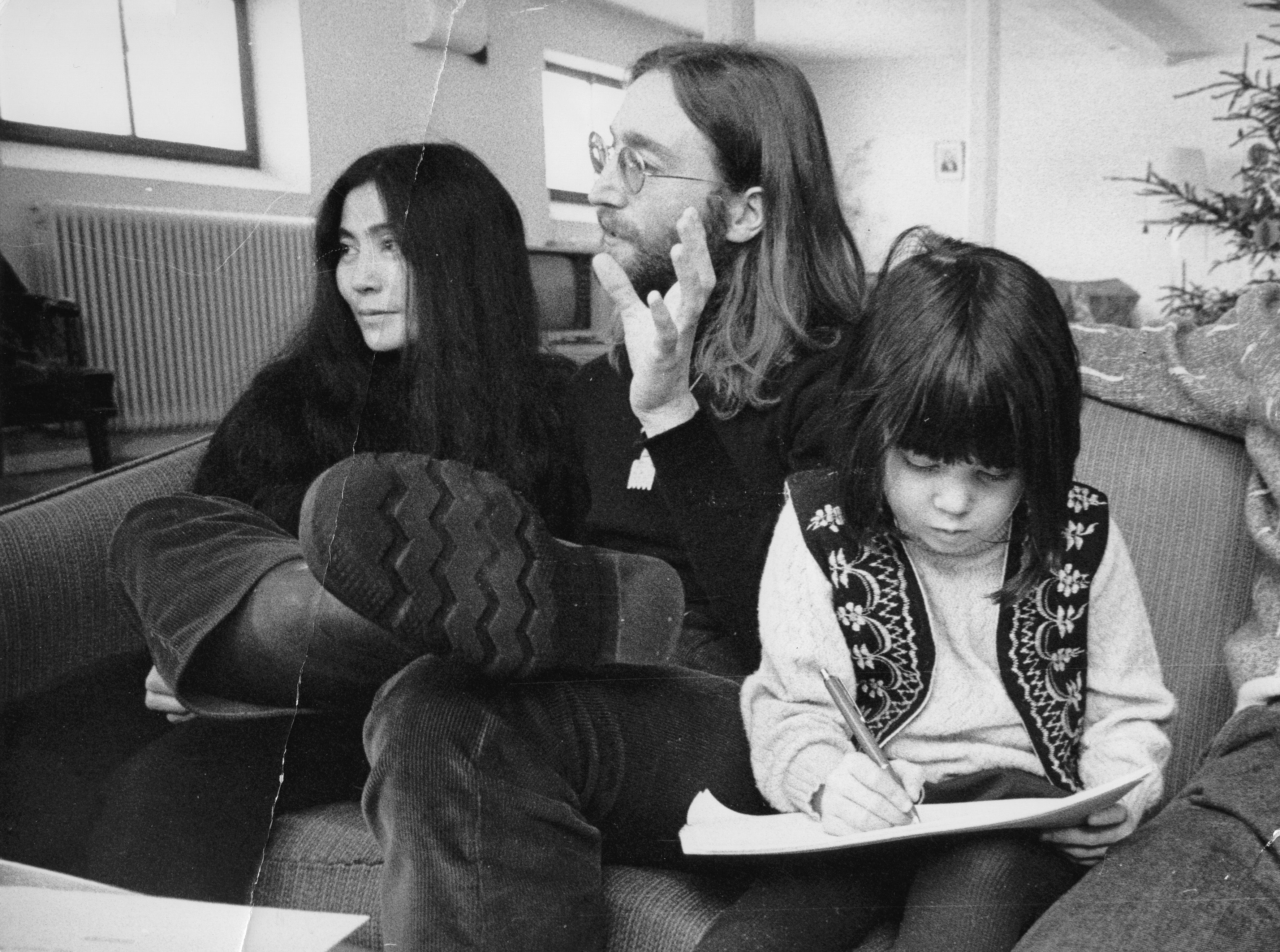 Kyoko Chan Cox Is Yoko Ono's OnceLost Daughter Whom Her Exspouse Kept