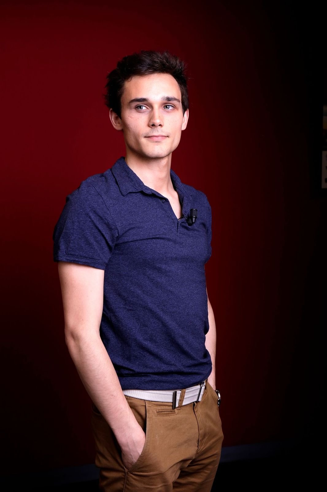 3 faits sur Fabian Wolfrom qui joue le rôle de Louis dans "Ici tout