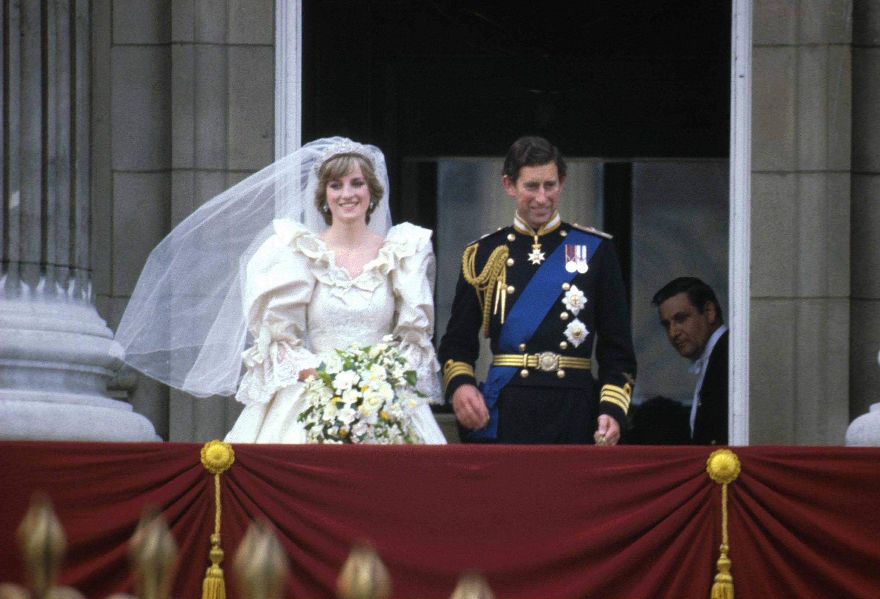Princess Diana & Prince Charles Signed Divorce Papers 25 Years Ago