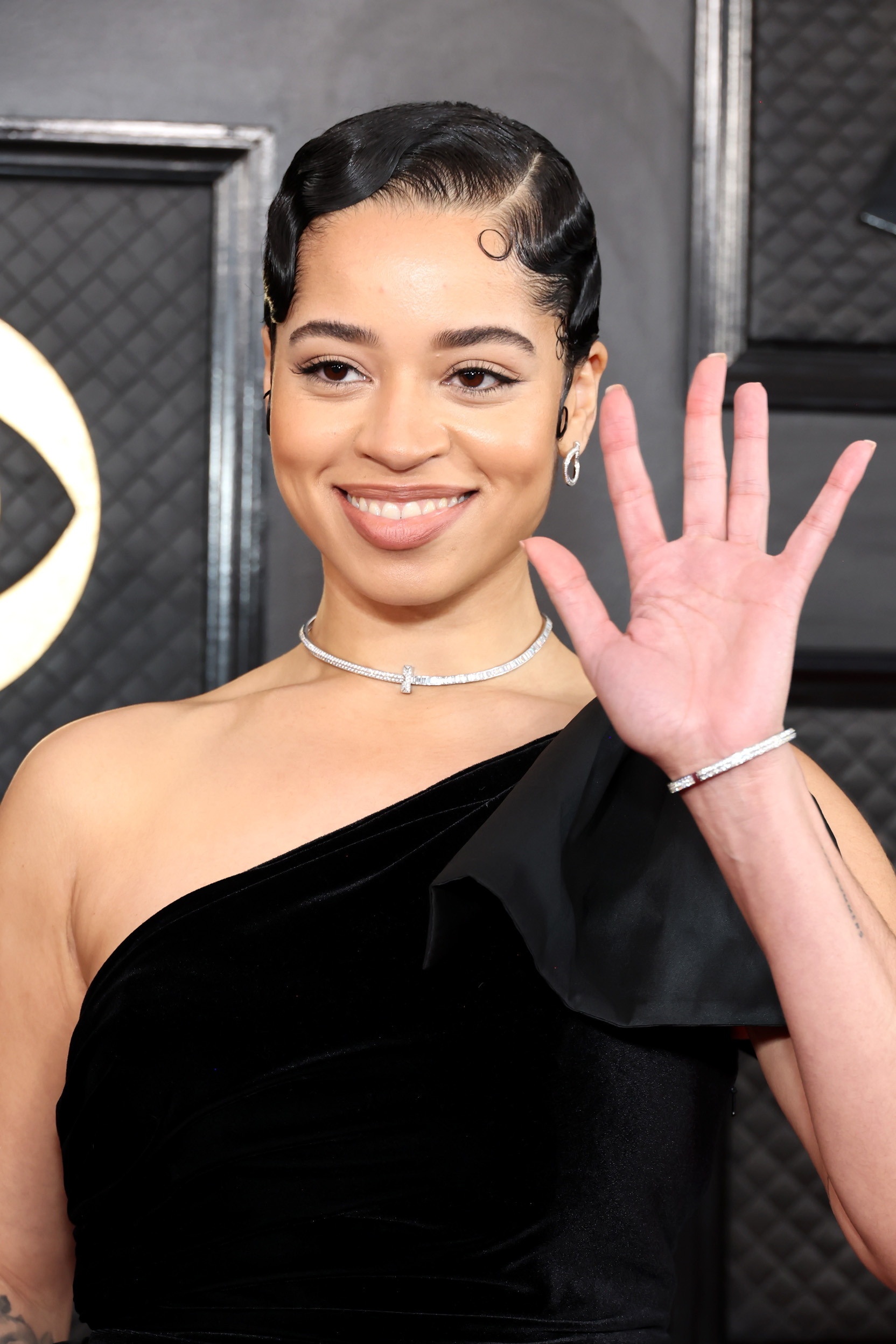Ella Mai's Mom The Singer Was Raised by Her Mother & She Does Not(010)