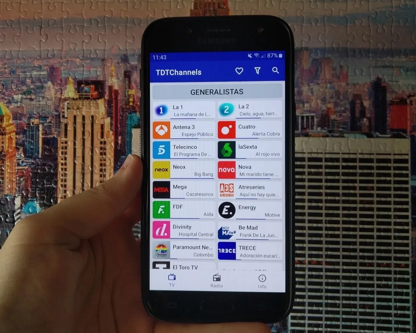 Cómo ver la TV en el móvil GRATIS TOP de mejores APPS en 2023
