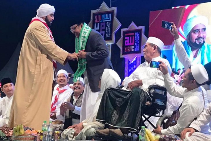 Selawat Puluhan Ribu Syekhermania Tandai Masa Akhir Jabatan Gus Ipul