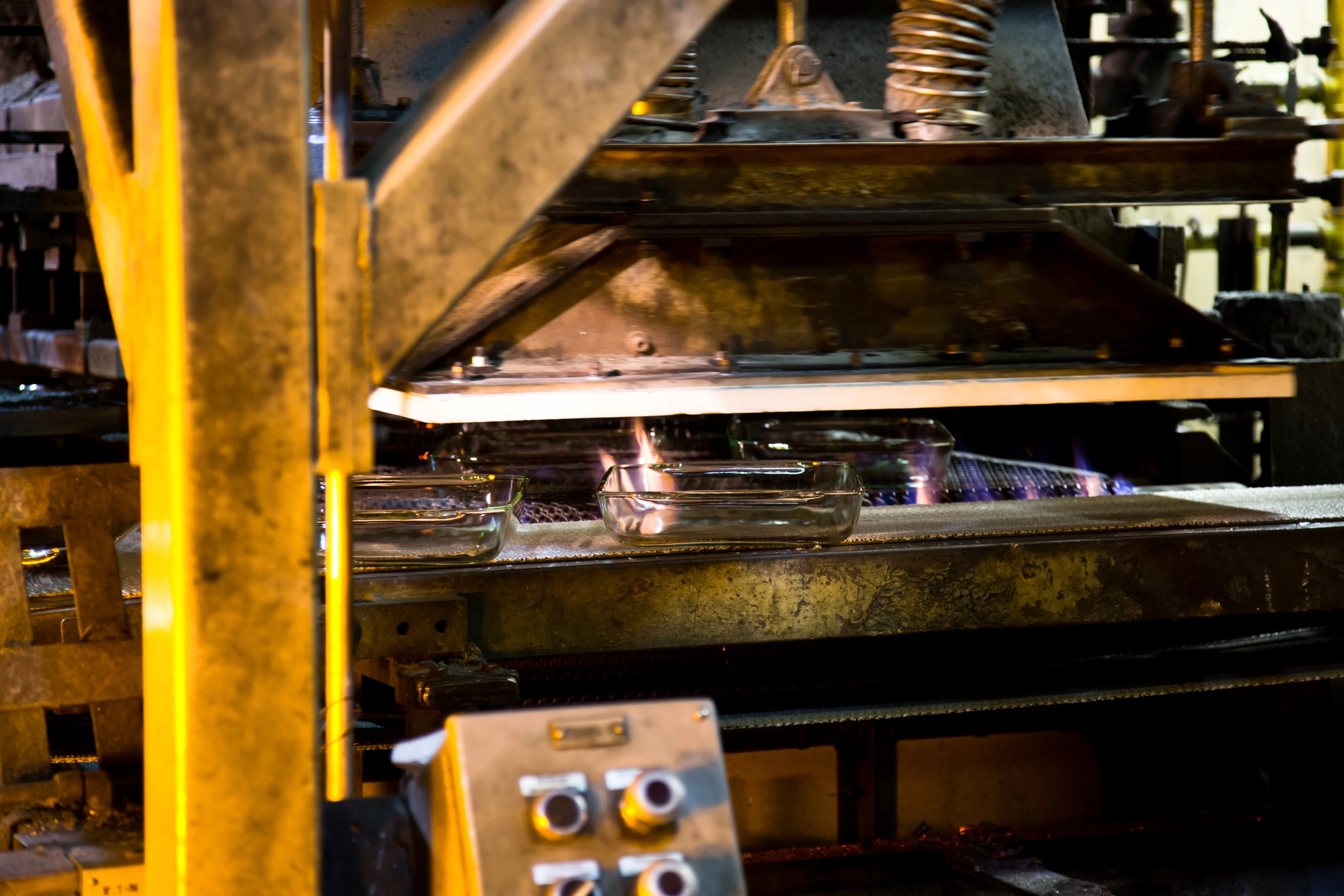 How Pyrex Glass Cookware Is Made in Charleroi, Pennsylvania Kitchn