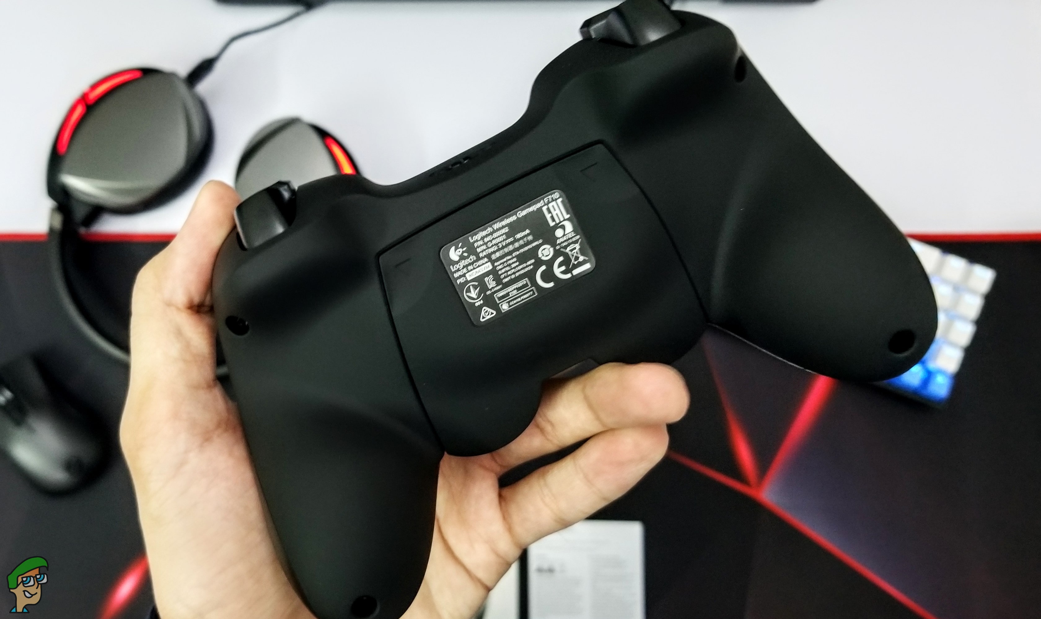 Logitech F710 Wireless PC Gamepad Review