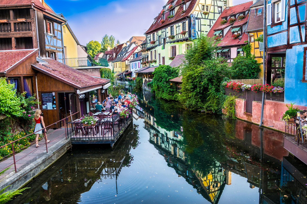 25 Of The Most Picturesque Small Towns From Around The World Architecture & Design