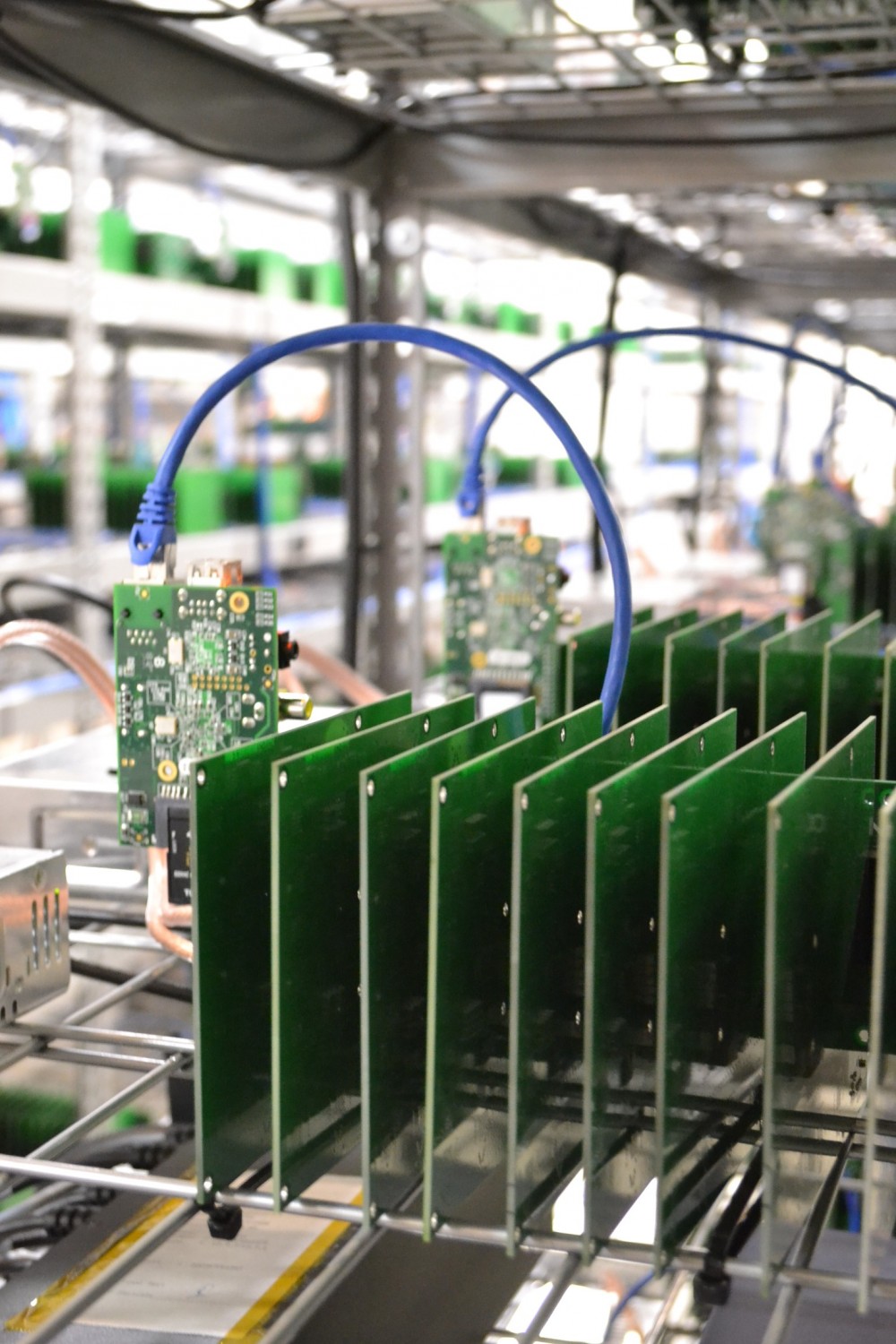 Meet the manic miner who wants to mint 10 of all new bitcoins Ars