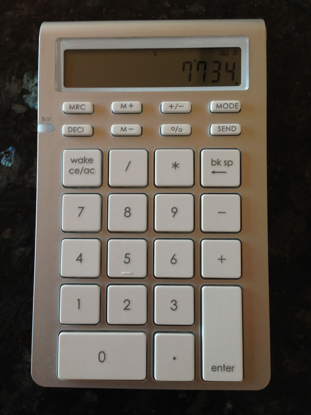 Satechi Wireless Smart Keypad continues where Apple wireless keyboard