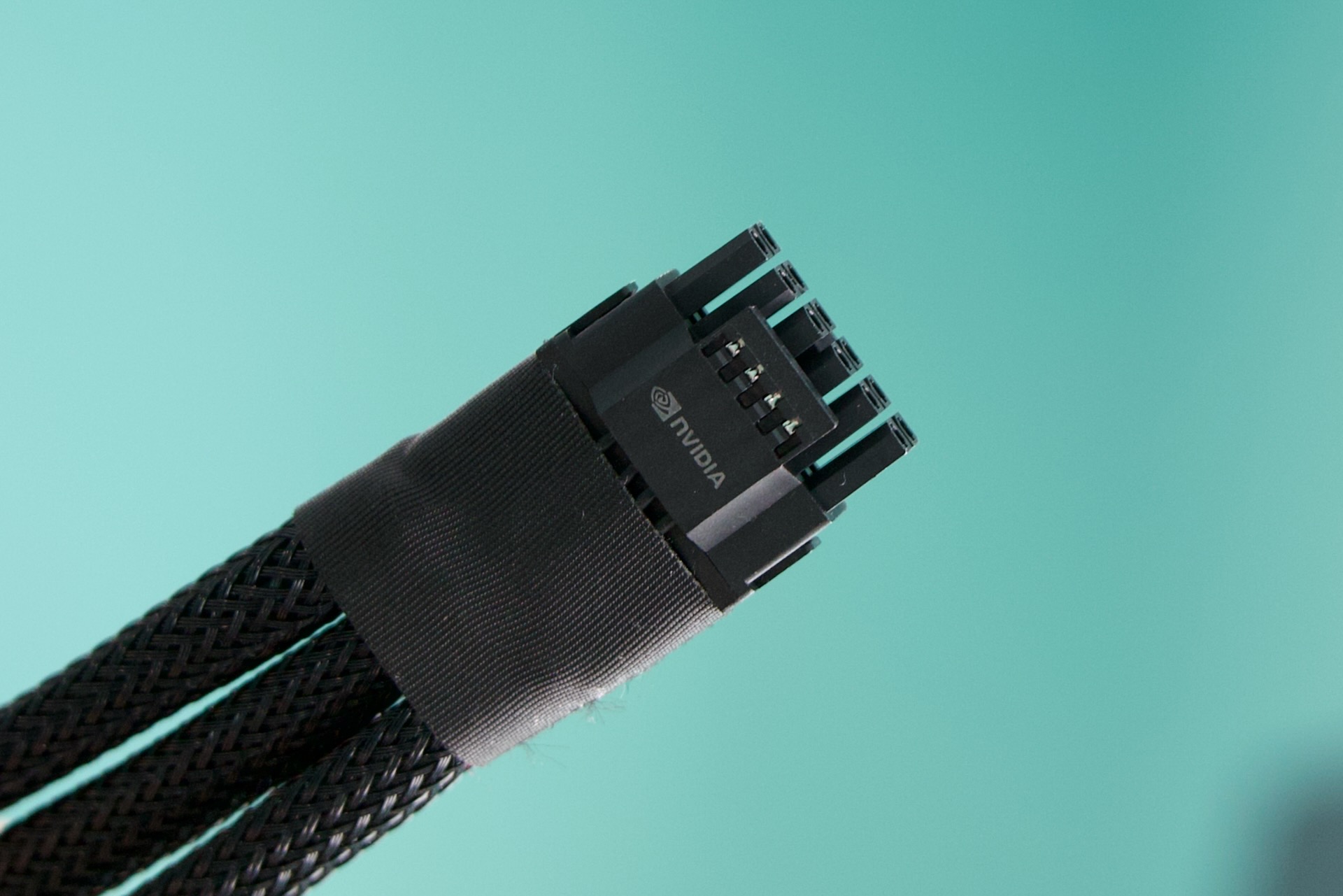 PCI standards group deflects, assigns blame for melting GPU power