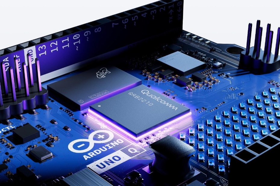 Qualcomm is buying Arduino, releases new Raspberry Pi-esque Arduino board Qualcomm is buying Arduino, releases new Raspberry Pi-esque Arduino board
