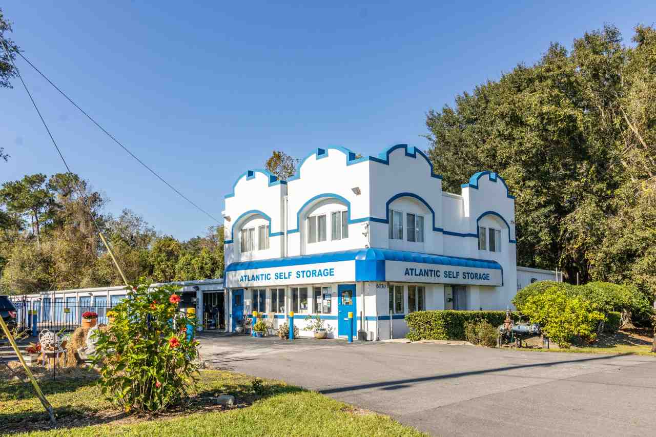 Self Storage Units in Jacksonville, FL, at 6030 New Kings Road