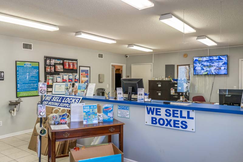 Self Storage Units in Jacksonville, FL, on 9330 Philips Highway